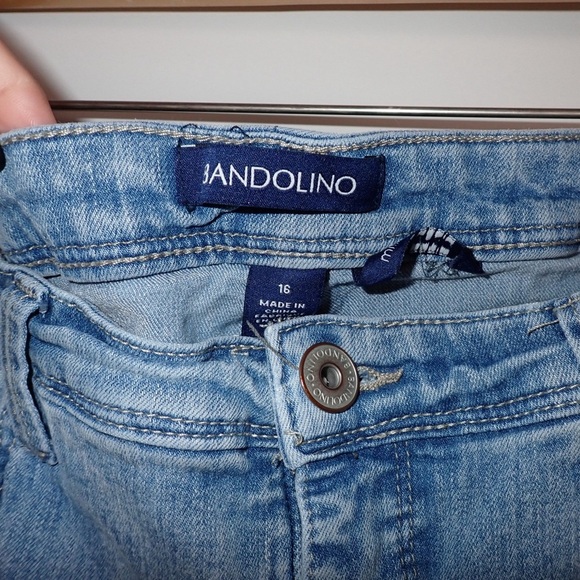 Bandolino Millie Ankle Women's Raw Hem Distressed Light Wash Jeans size 16 - Picture 2 of 9